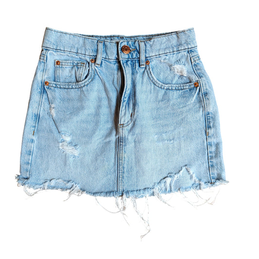 Distressed Denim Frayed Hem Mini Skirt