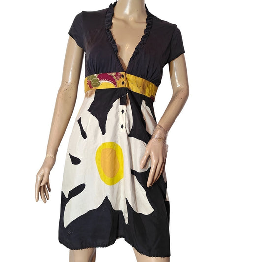 Floral Daisy Print Open Back Dress