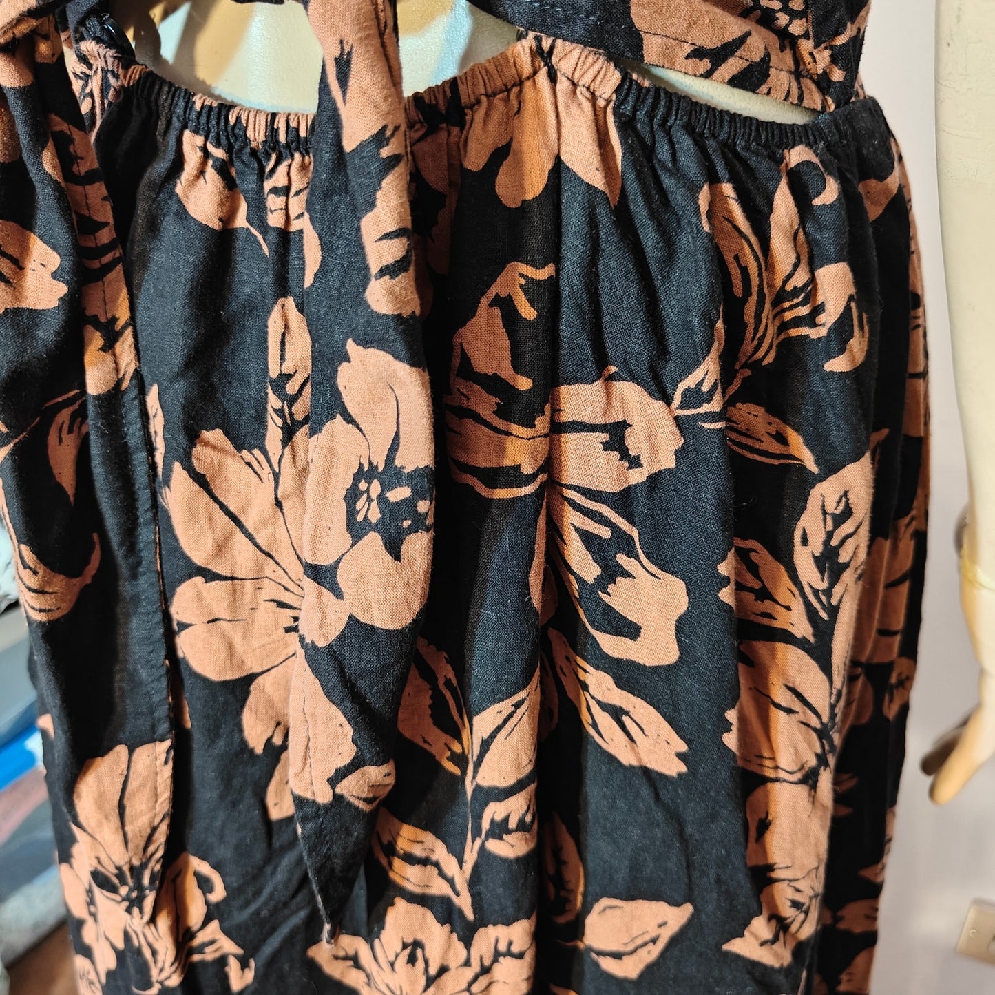 Floral Linen Backless Maxi Dress