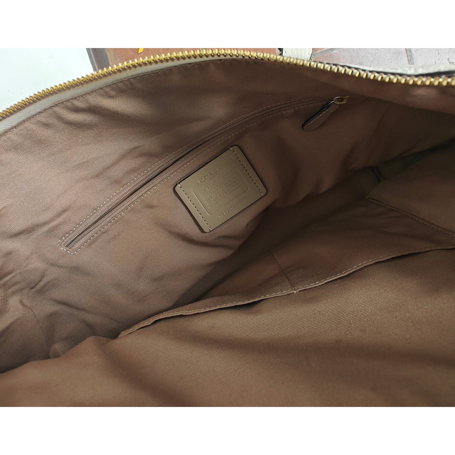 Chalk Pebbled Leather Zip-Top Tote Bag